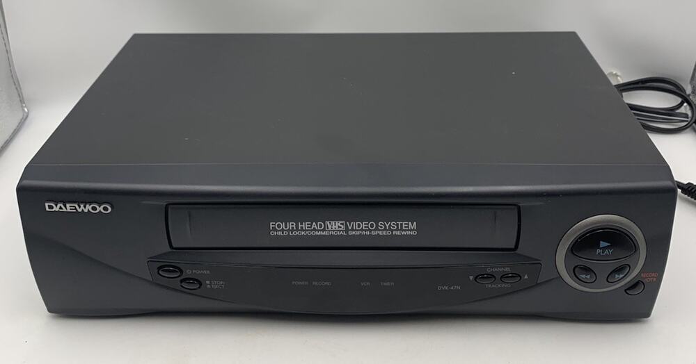 Daewoo DVK-47N VHS VCR TESTED WORKING 4 Head Video Cassette Recorder NO REMOTE